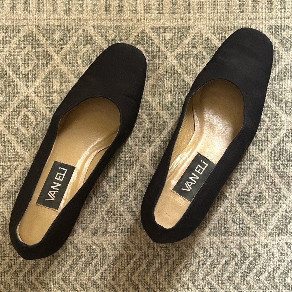 Vaneli Women's Black Low Chunky Heels